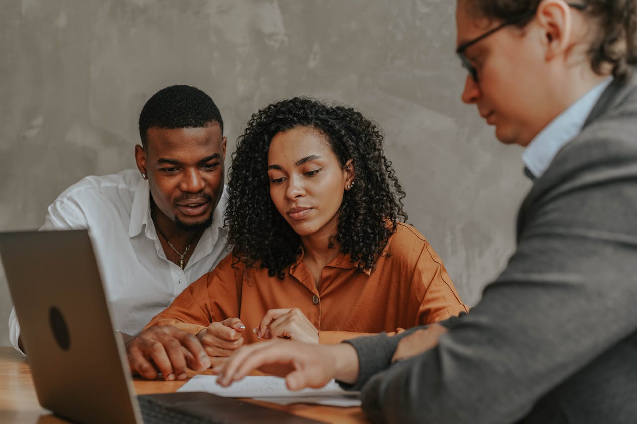 Trustees and Beneficiaries: Understanding Their Duties, Powers, and Rights